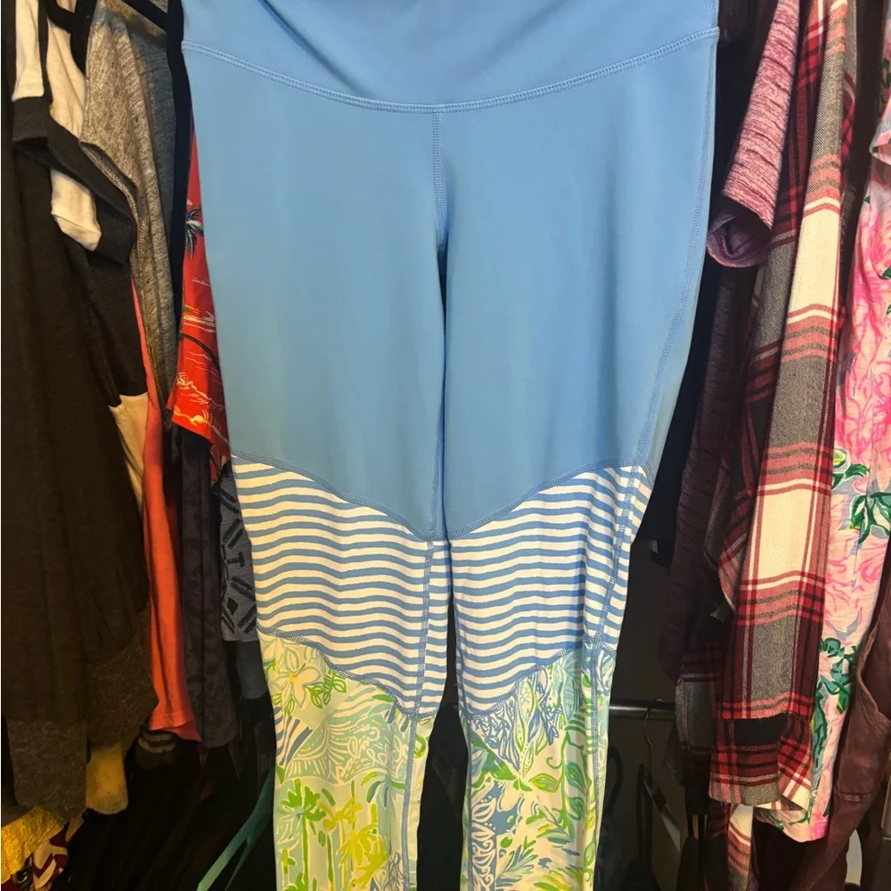 Lilly Pulitzer Blue and Patterned Leggings NWOT - Picture 1 of 4